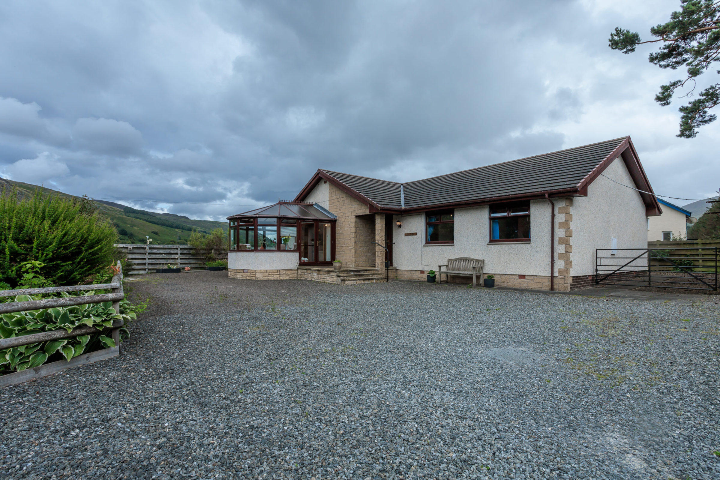 3 Bed Detached Bungalow – The Pines, Muirlodge Place, Kinloch Rannoch, Pitlochry PH16 5PY