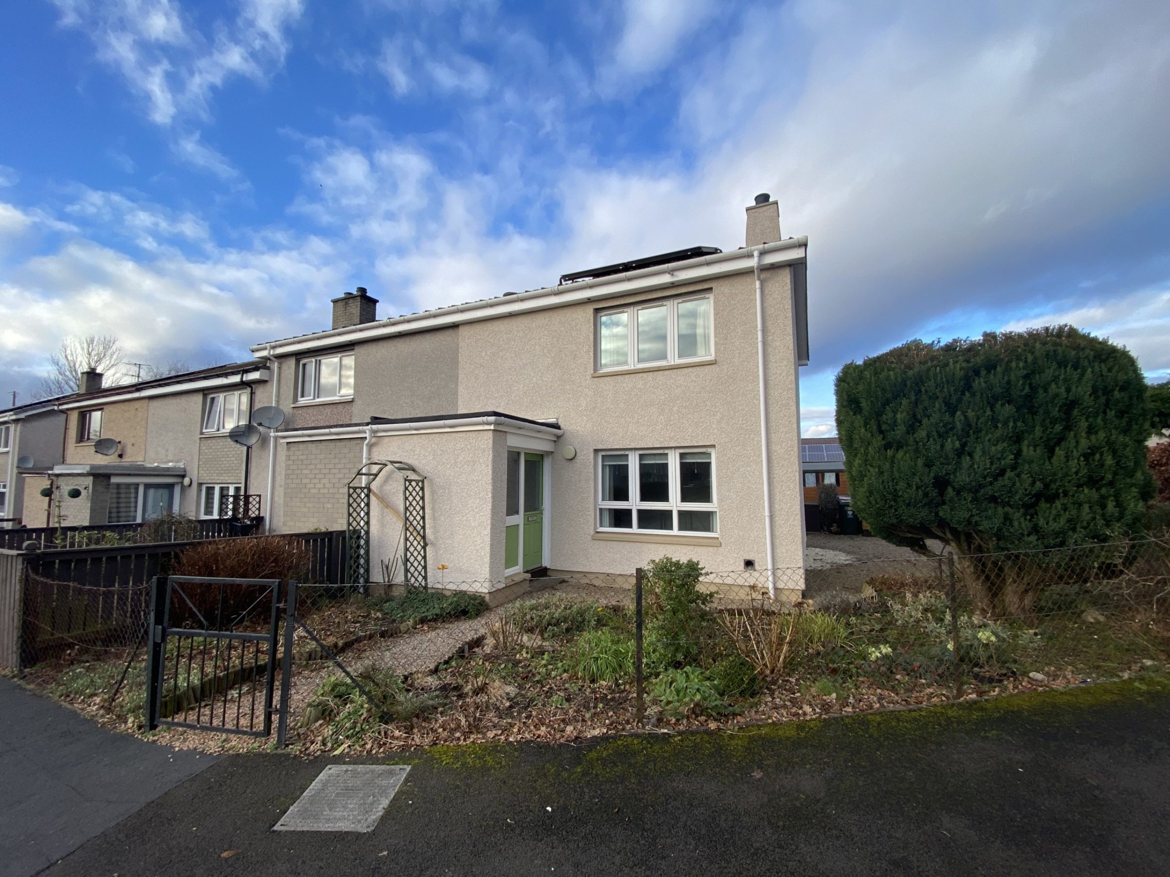 2 Bed End-Terraced House – Isla Road, Luncarty