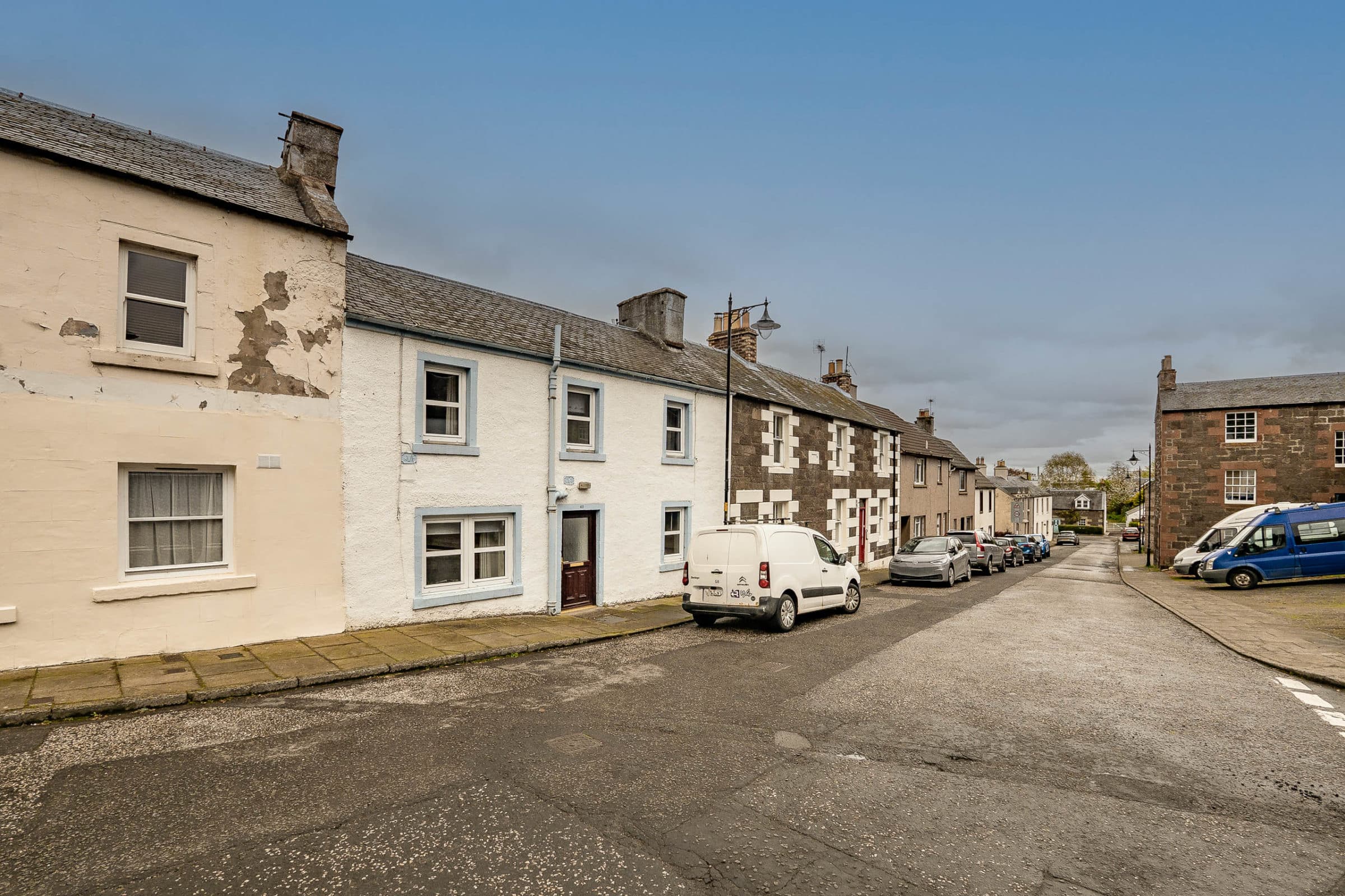 2 Bed Mid-Terraced House – Main Street, Abernethy