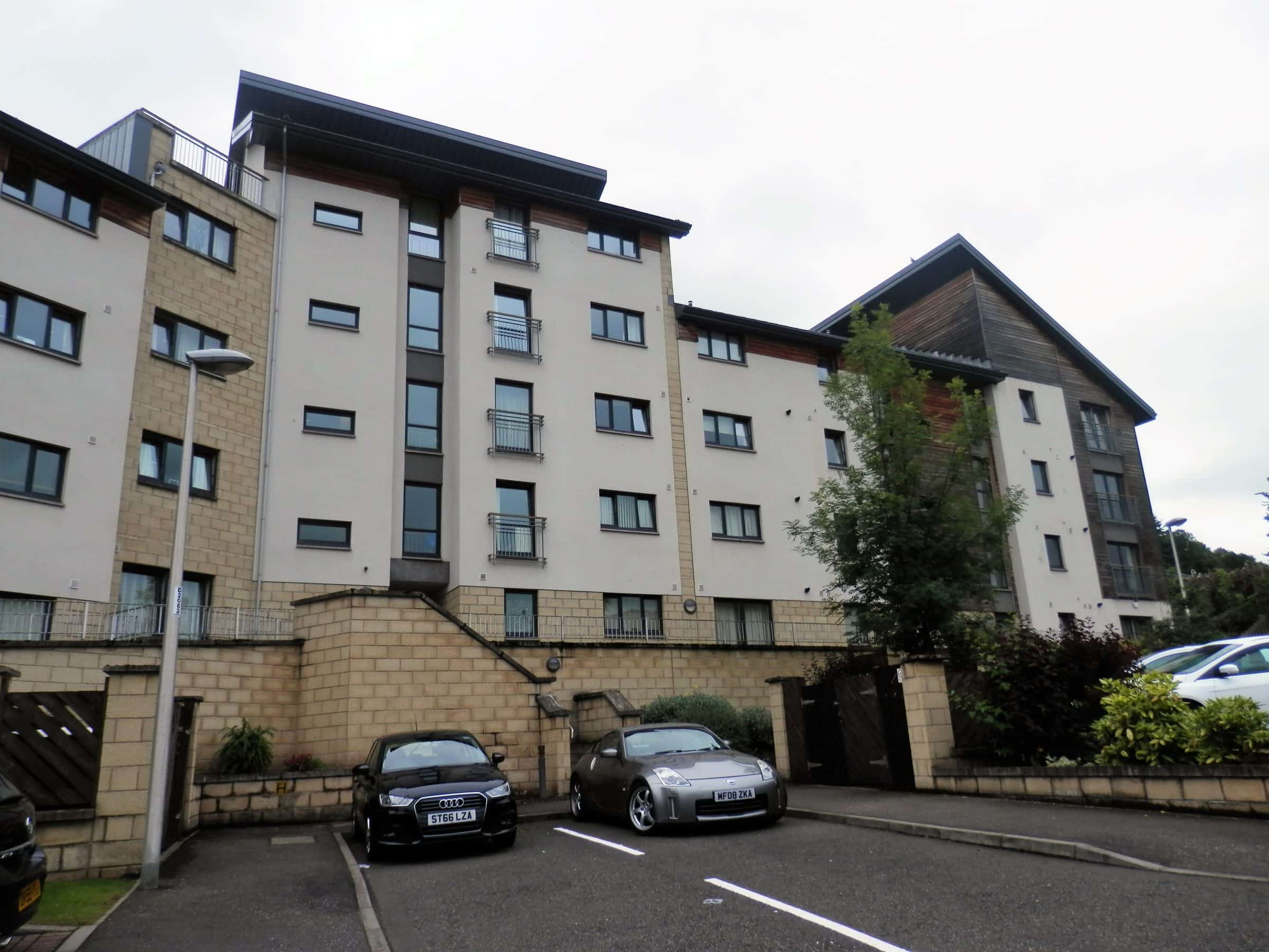 2 Bed First Floor Flat – Morris Court, Perth