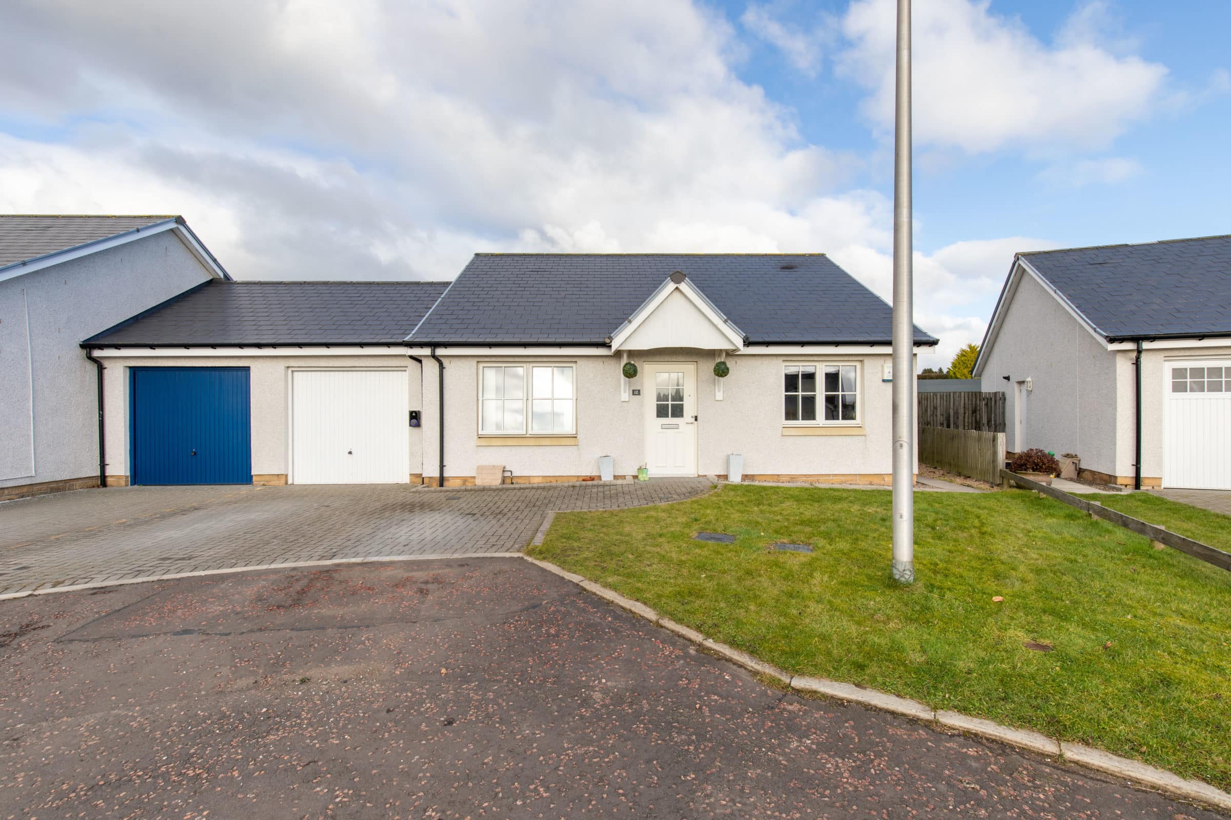 3 Bed Link-Detached Bungalow – 12, Taylor Avenue Methven, Perth, PH1 3EF