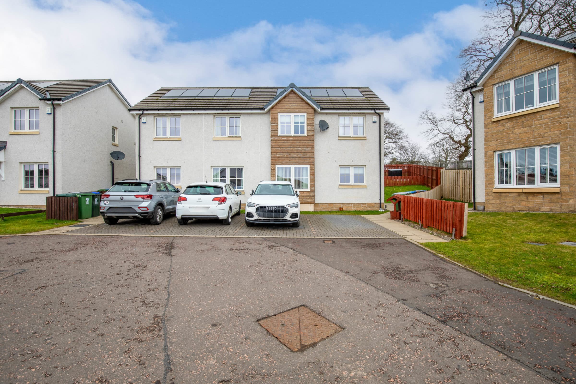 3 Bed Semi-Detached Villa – 24, Hayfield Brae Methven, Perth, PH1 3HR