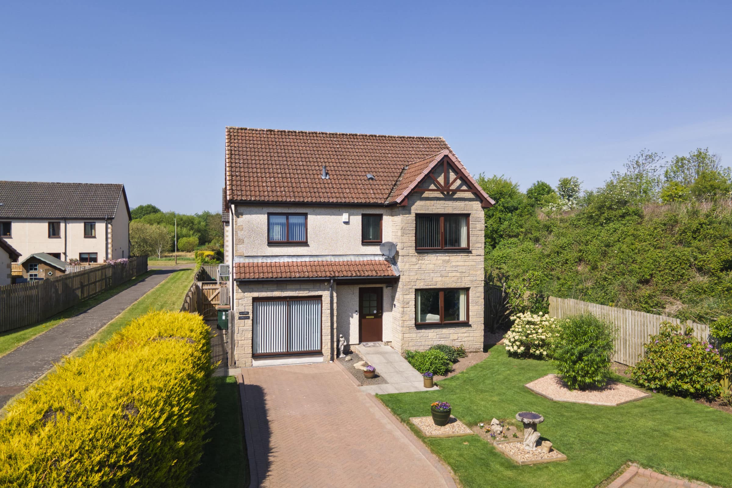 4 Bedroom Detached Villa – 1, The Glebe Abernethy, Perth, Perthshire, PH2 9GF