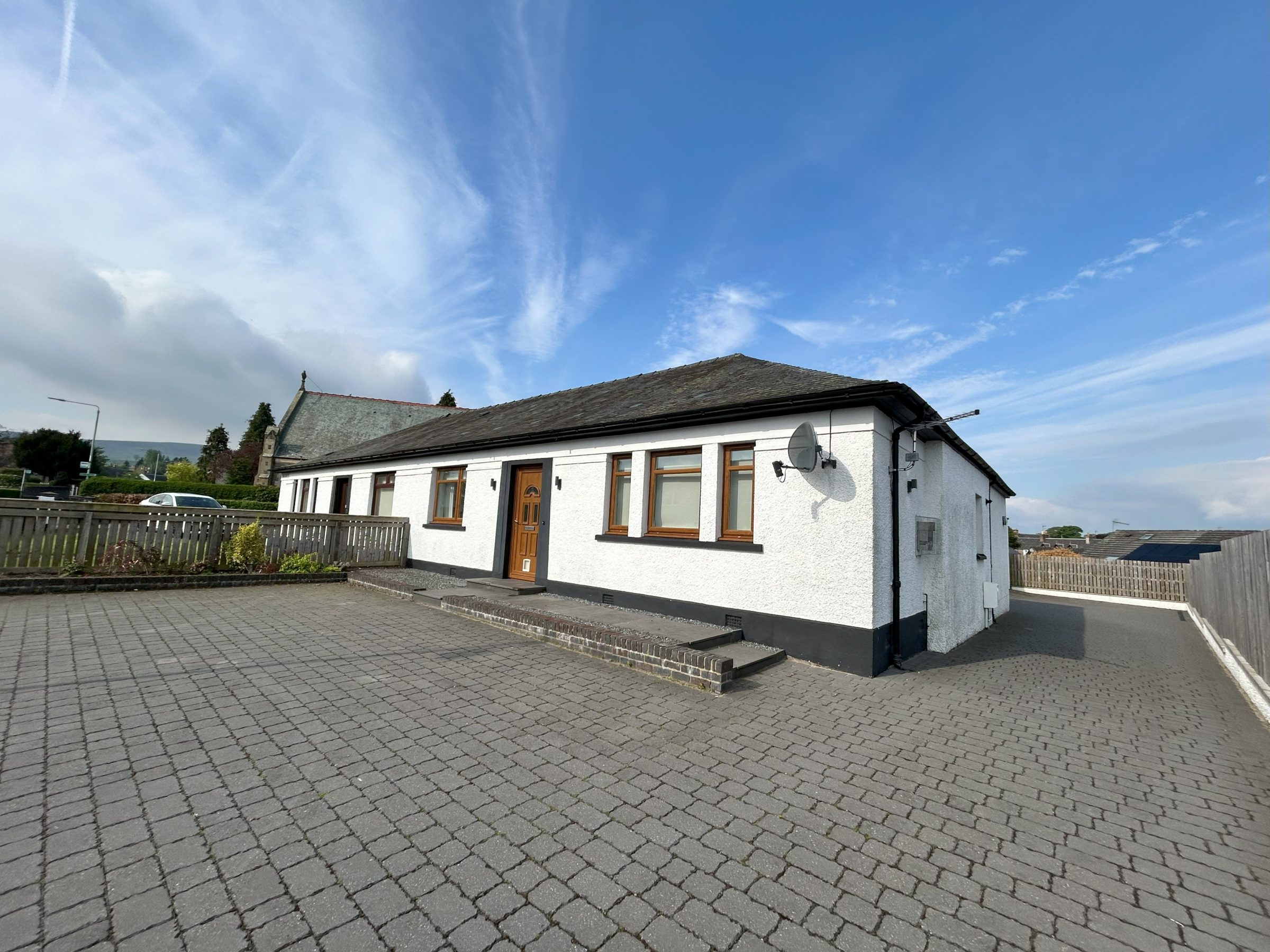 3 Bed Semi-Detached Bungalow – Kincladie Place, Dunning