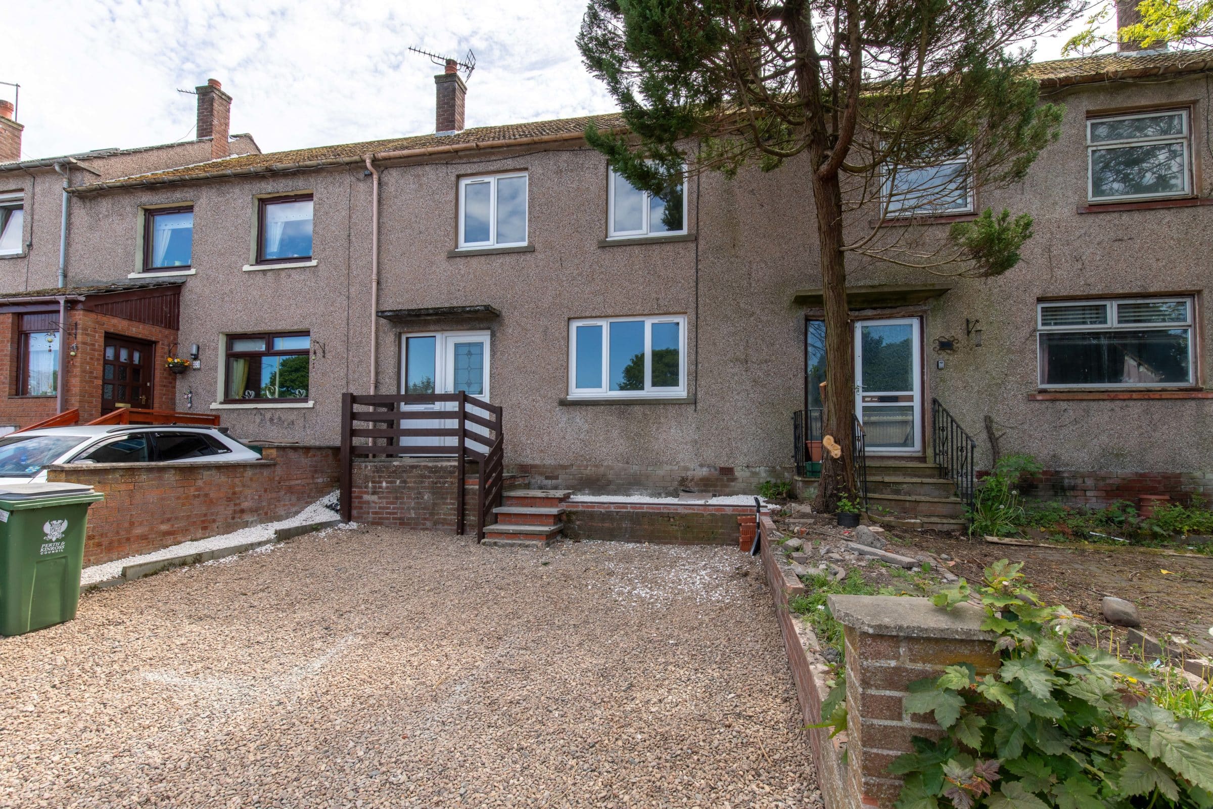 3 Bed Mid Terraced Villa – 203, Strathtay Road Perth, PH1 2JU