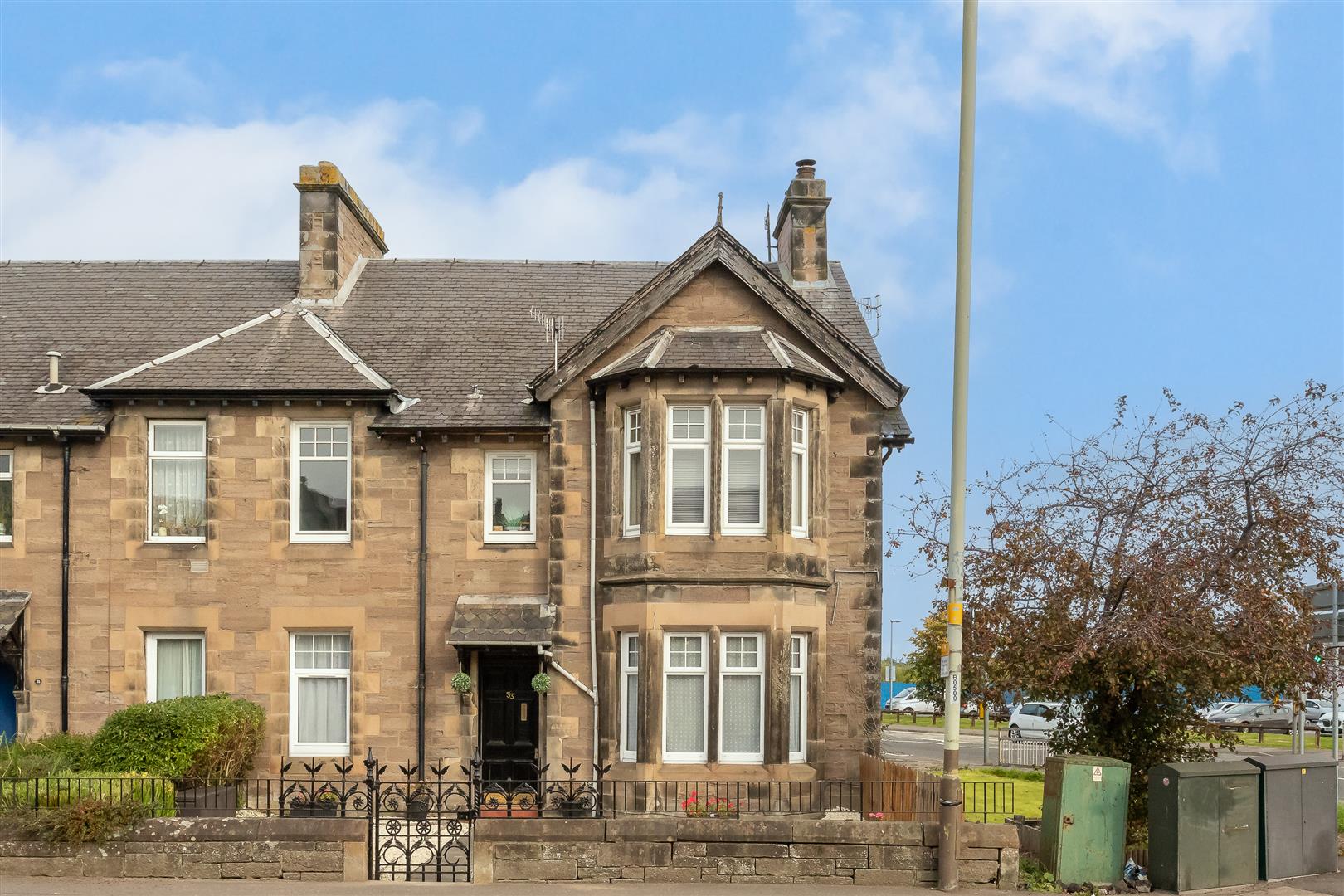 2 Bedroom First Floor Flat – 31 Glasgow Road, Perth, PH2 0PE