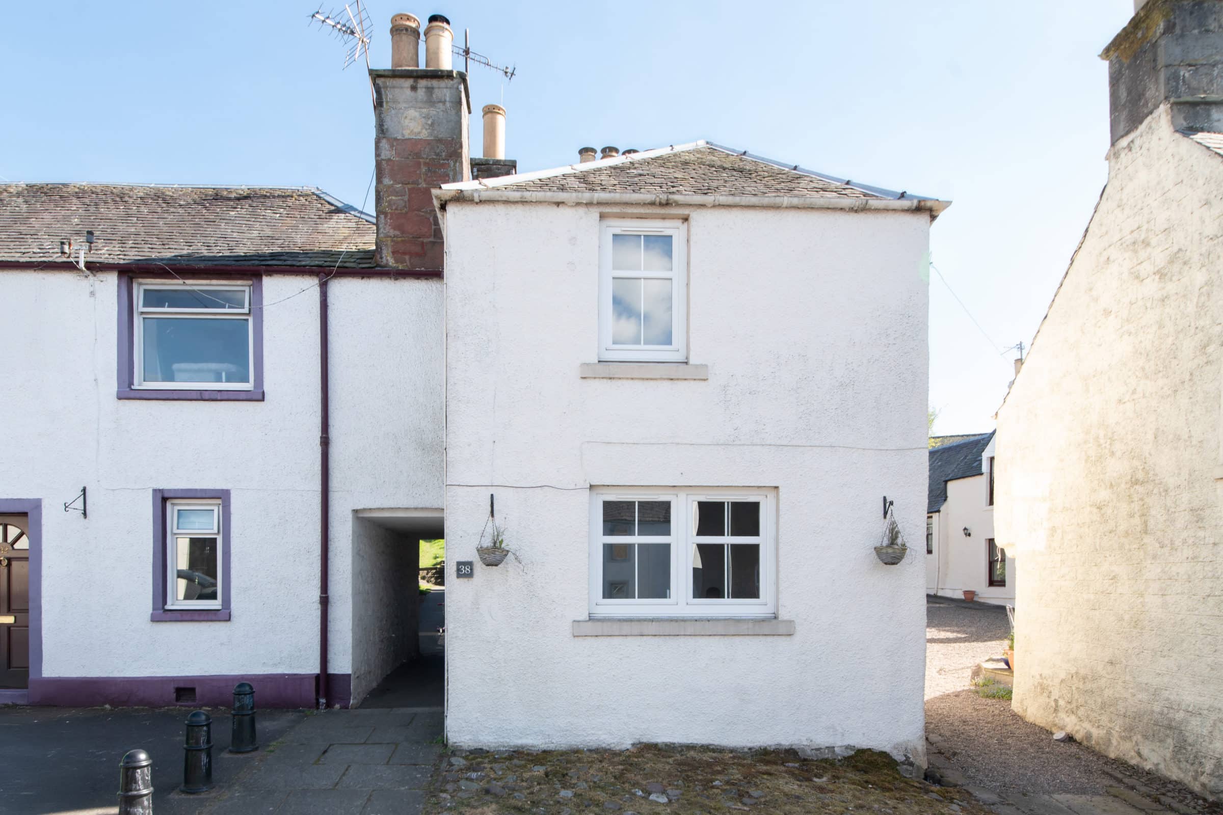 1 Bedroom End Terrace House – 38 Main Street, Abernethy, PH2 9JH