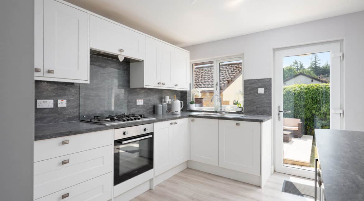 010-36GlenorchilView