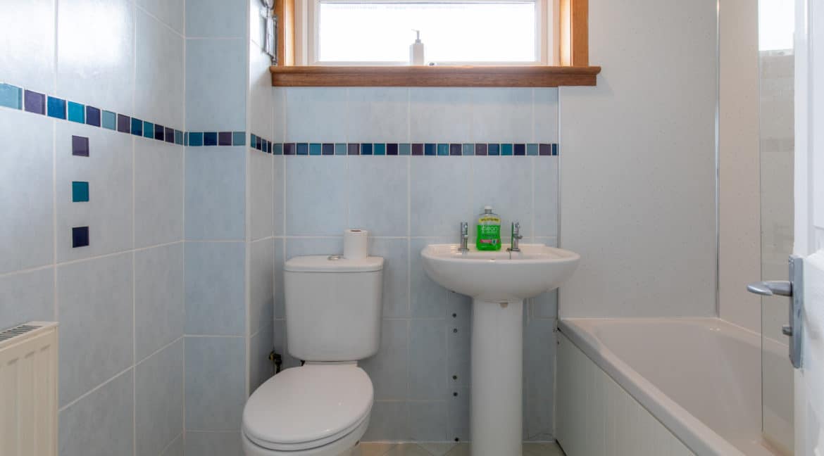 17 Staffa Court Perth-2
