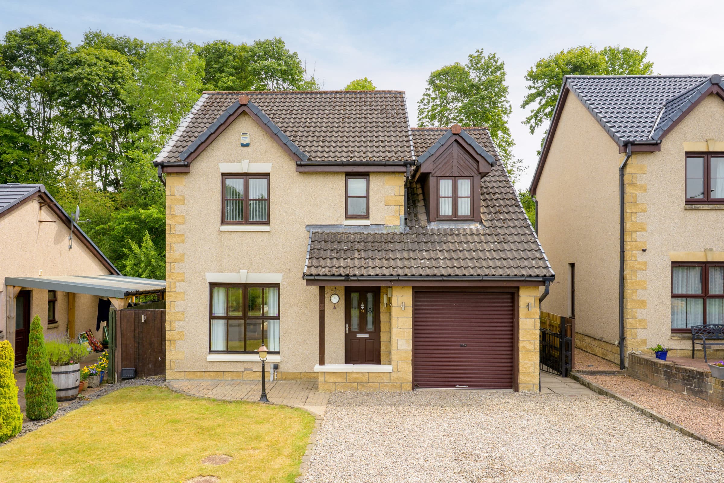 4 Bedroom Detached House – 53 Innewan Gardens, Bankfoot, PH1 4AZ
