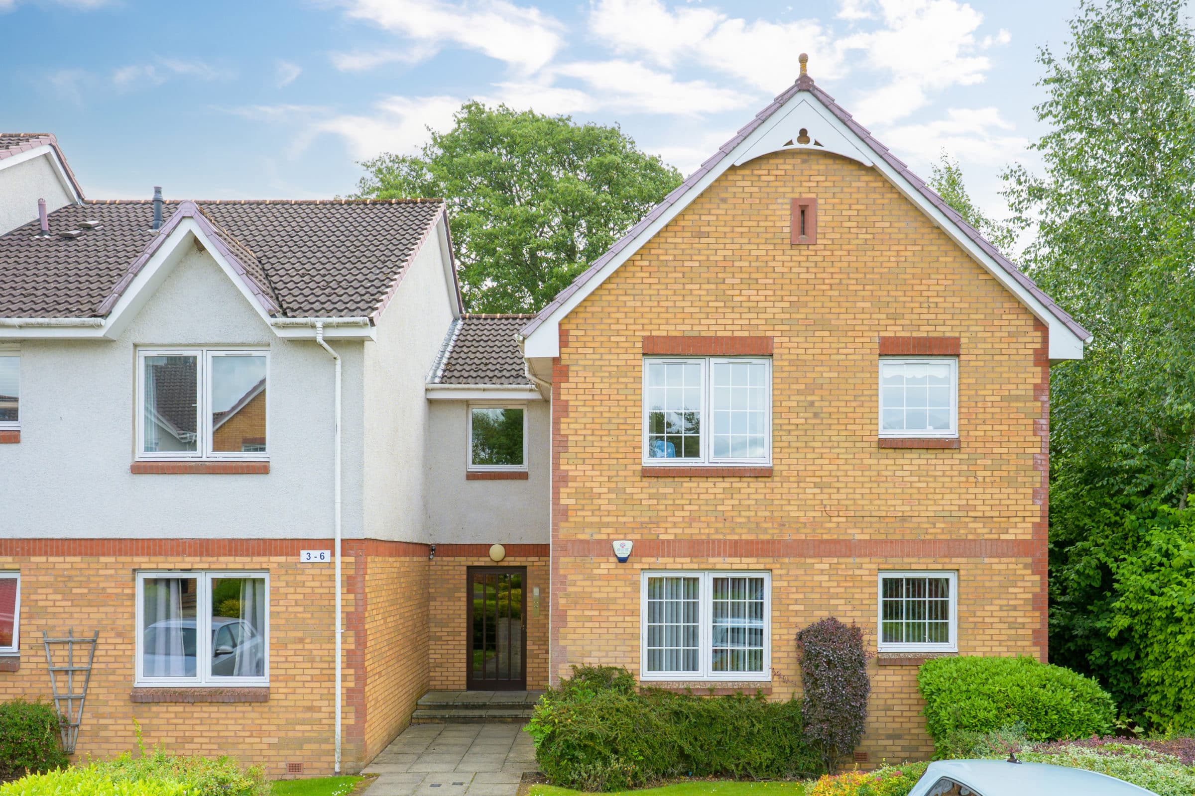 2 Bedroom, Ground Floor Flat – 3 Jedburgh Place, Perth, PH1 1SJ