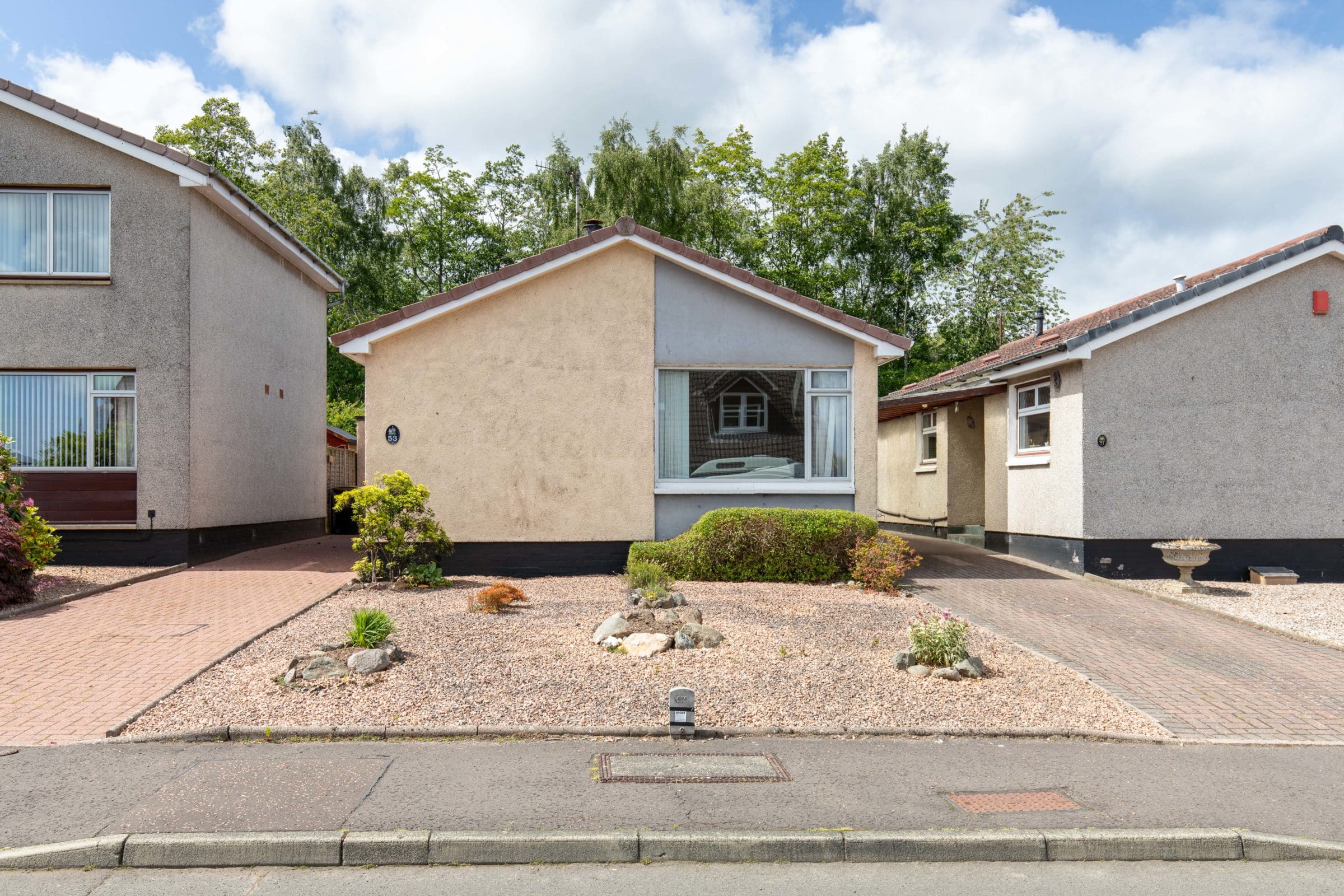 2 Bed Detached Bungalow – 53, Muirend Gardens Perth, PH1 1JR