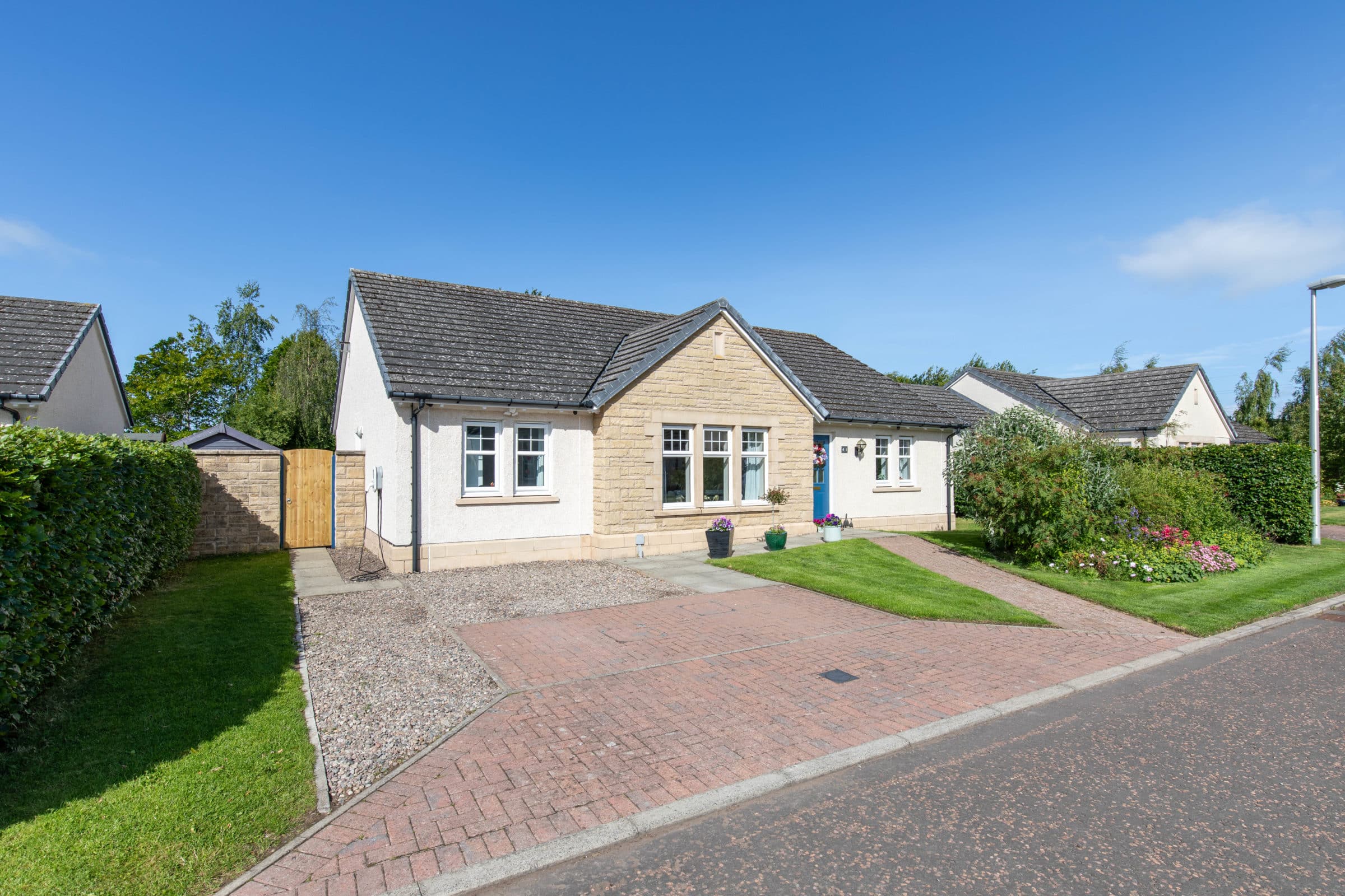 4 Bed Detached Bungalow – 41, Abbey Lane Errol, Perth, Perthshire, PH2 7GA