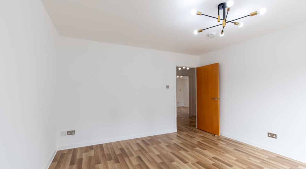 15 Vasart Court Perth-26