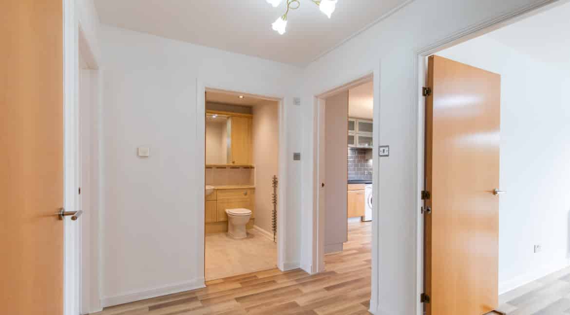 15 Vasart Court Perth-31