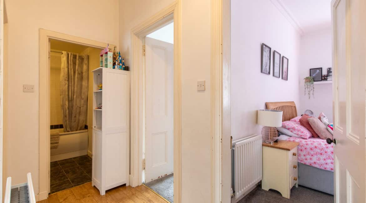 Flat 7 Rosario Terr, 5 Jeanfield Rd, Perth-23