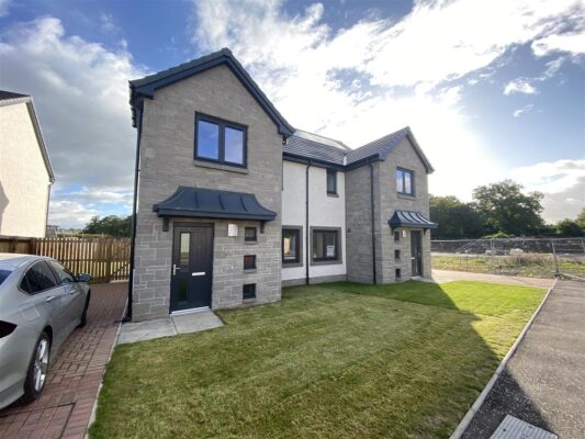 Foyers Way, Crieff