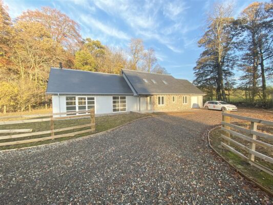 Karibu Lodge, Kinfauns, Perth