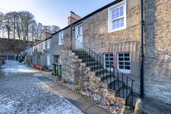 Grey Row, Ruthvenfield, Perth