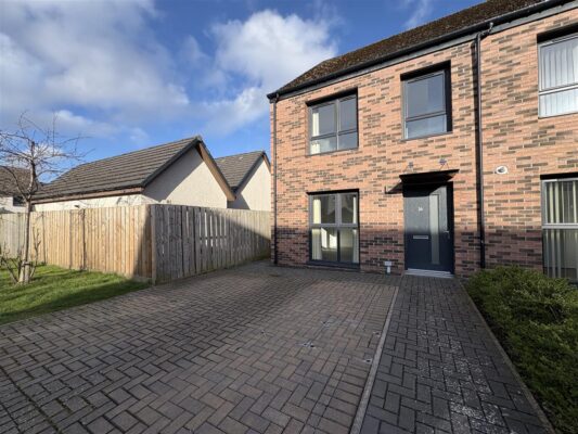 Lapwing Drive, Perth