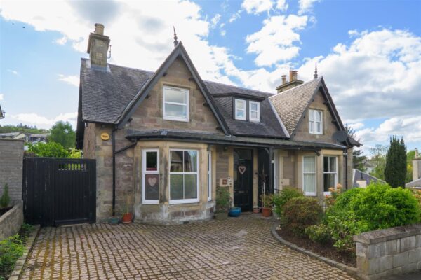 Moncreiffe Terrace, Perth