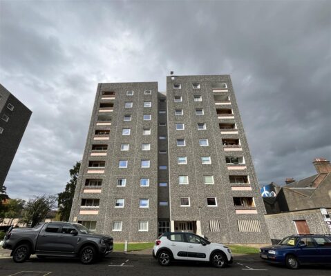 Lickley Court, Perth