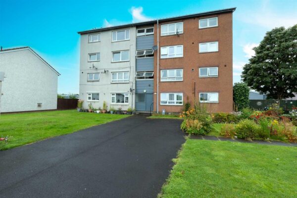 Eriskay Place, Perth